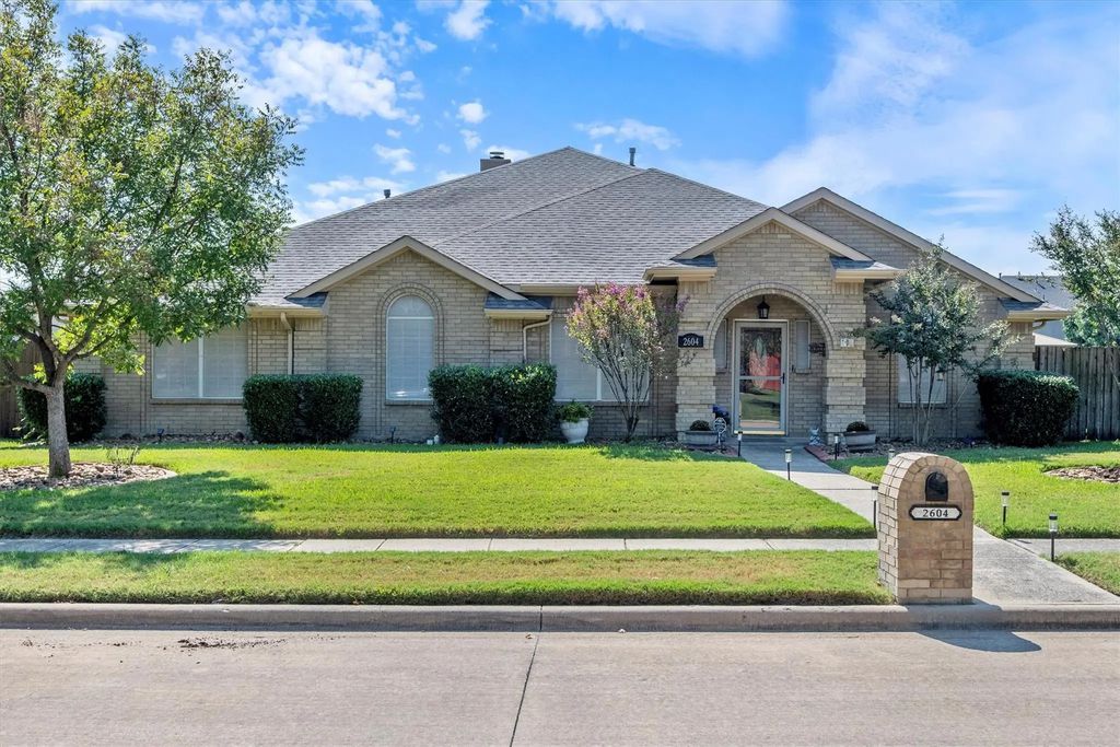 2604 Buck Drive, Mesquite