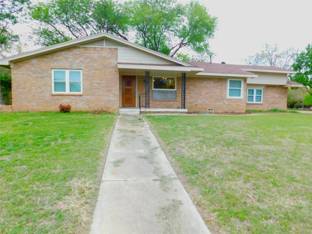 1326 Tulane Drive, Denton