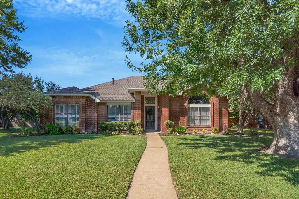 314 Ashley Drive, Coppell