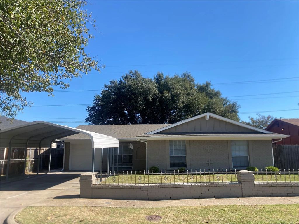 6430 Cinnamon Oaks Drive, Dallas