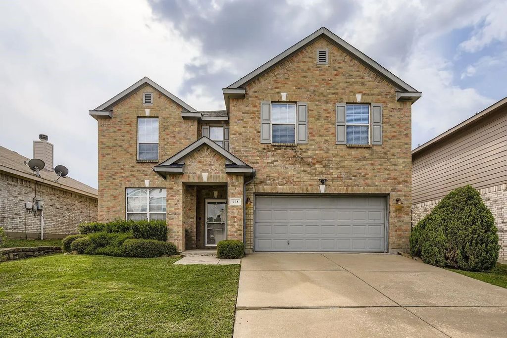 908 Reveille Road, Fort Worth