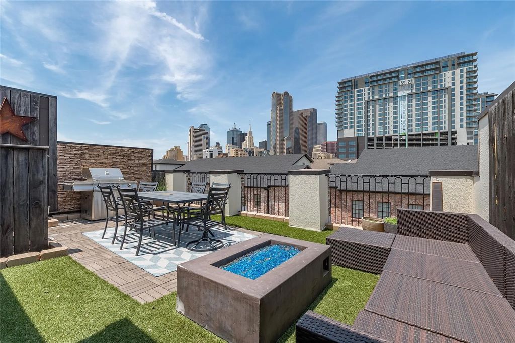 2160 Helsminster Drive, Dallas