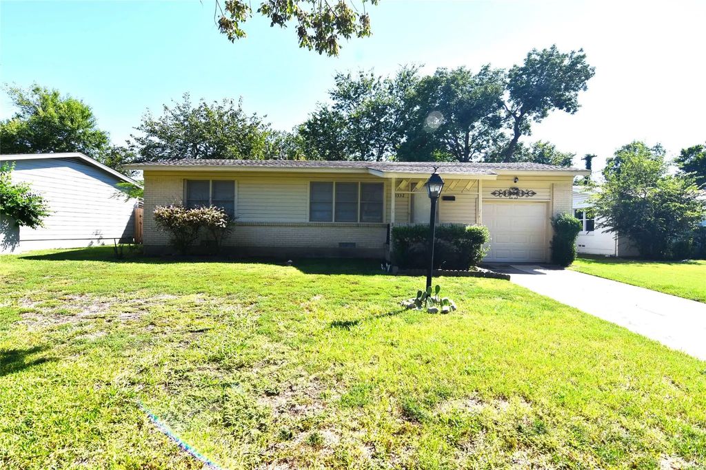 11332 Flamingo Lane, Dallas