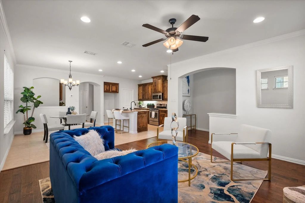3825 Cascade Sky Drive, Arlington