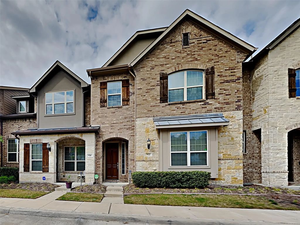 922 Dartford Drive, Richardson