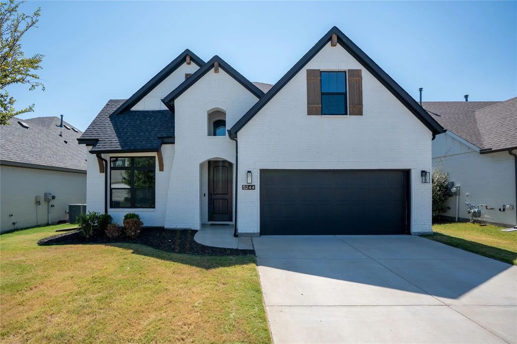 5244 Ranchero Trail, Fort Worth