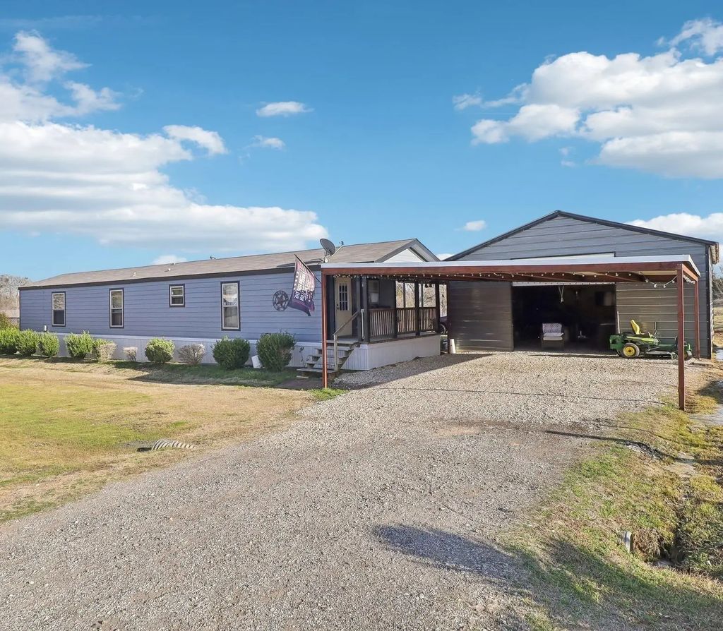 3904 Gary Street, Cleburne
