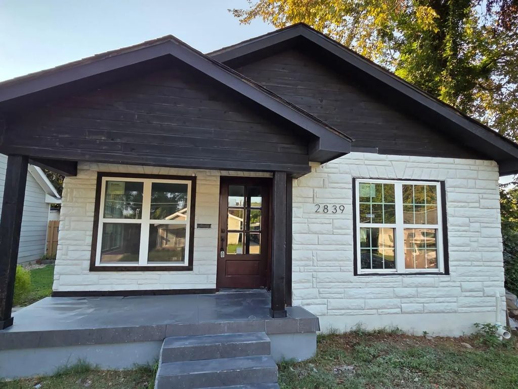 2839 Frost Avenue, Dallas