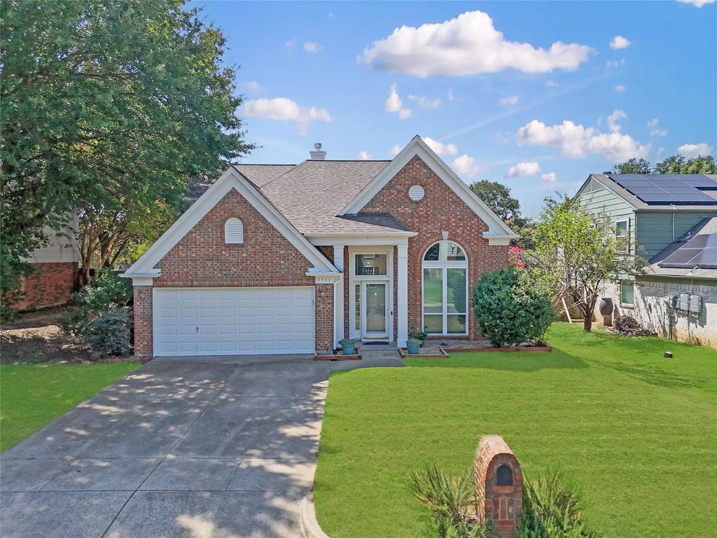 6860 Dogwood Court, North Richland Hills