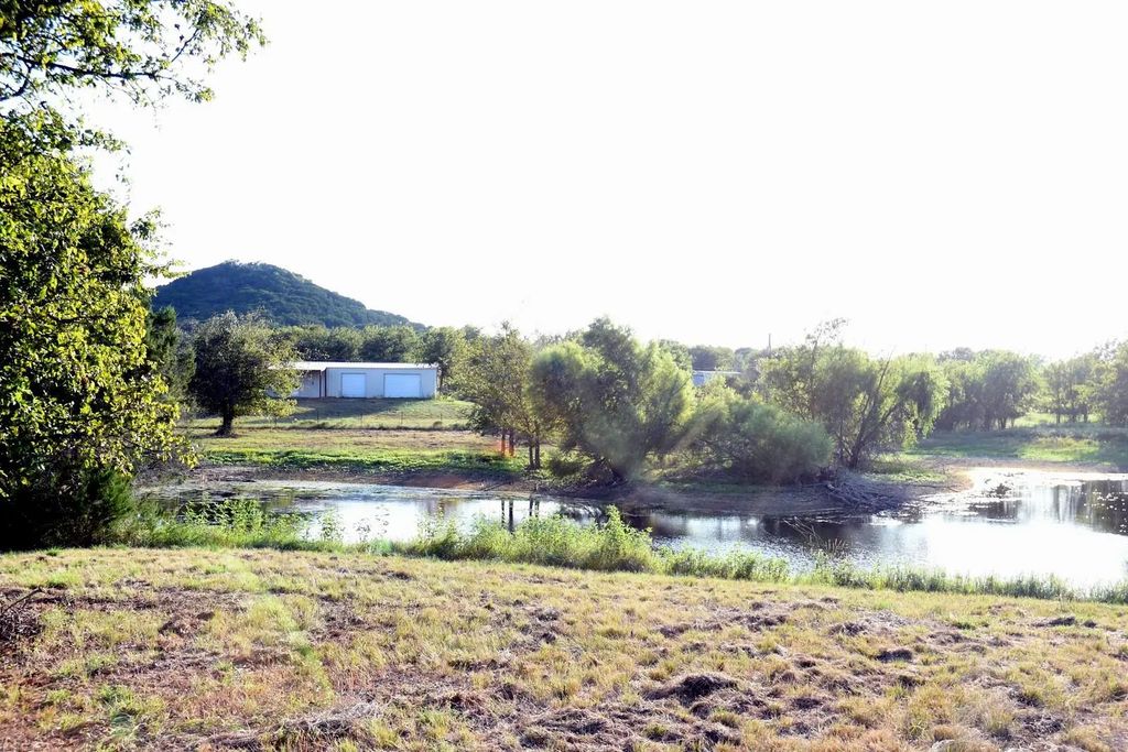5891 S Highway 144, Glen Rose