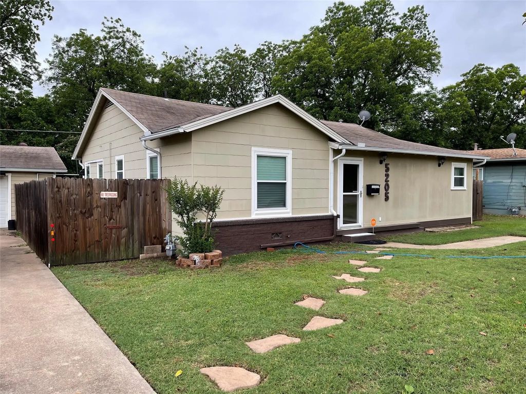 5205 Barbara Road, River Oaks