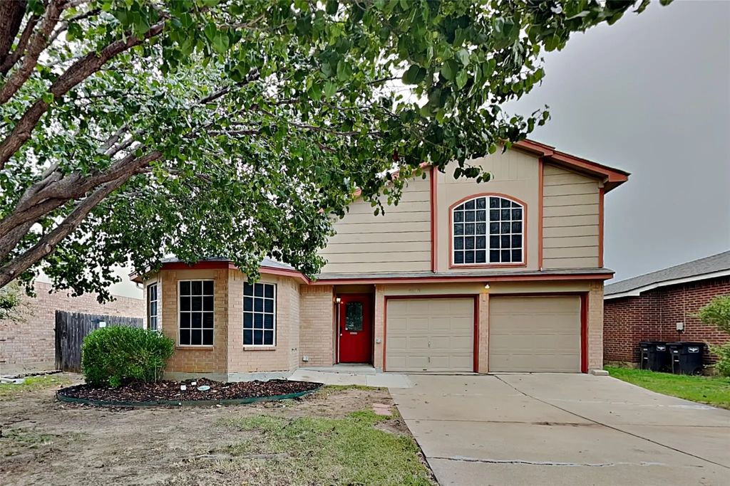 8816 Granite Path, Fort Worth