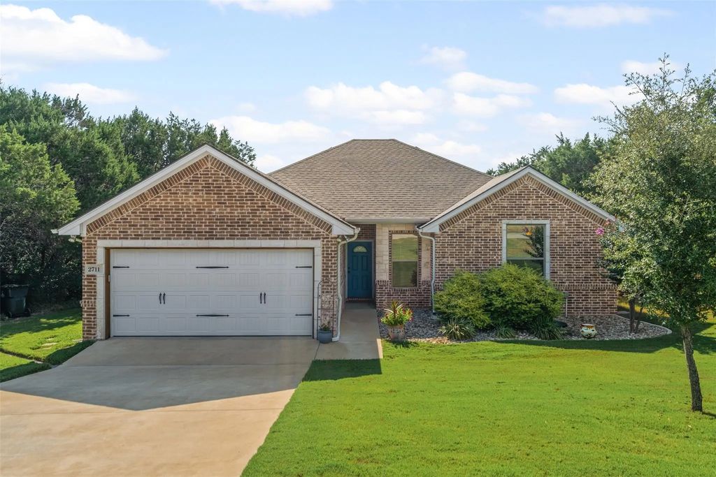 2711 San Gabriel Drive, Granbury