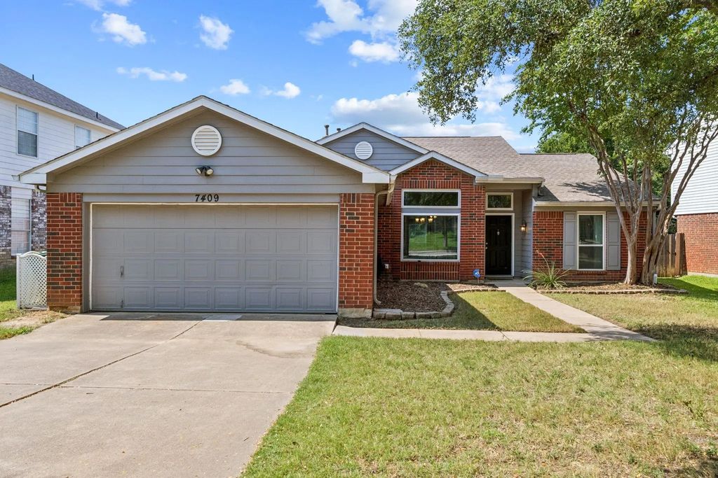 7409 San Isabel Court, Fort Worth