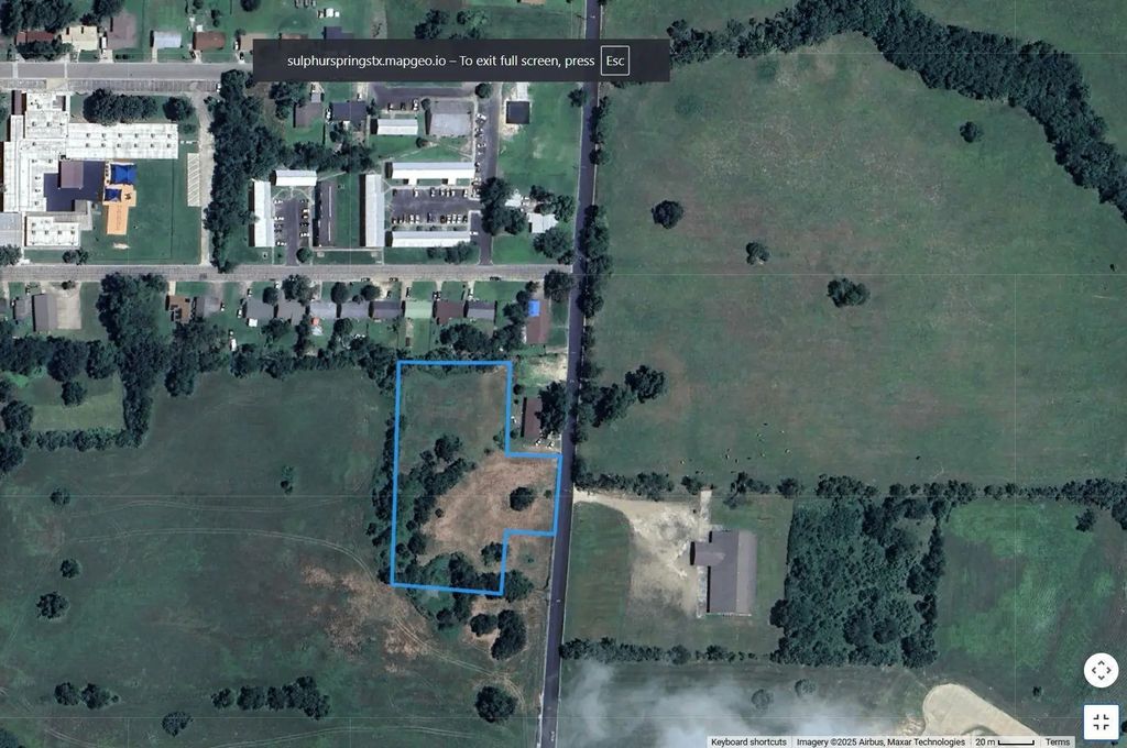 411 Como Street, Sulphur Springs