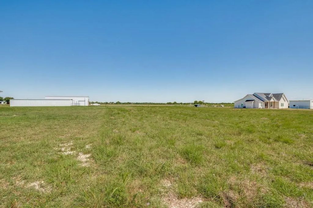 325 E Pecan Tree Road, Waxahachie