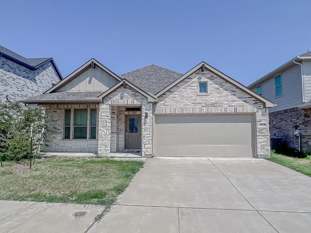 10620 Tonkala Drive, Fort Worth
