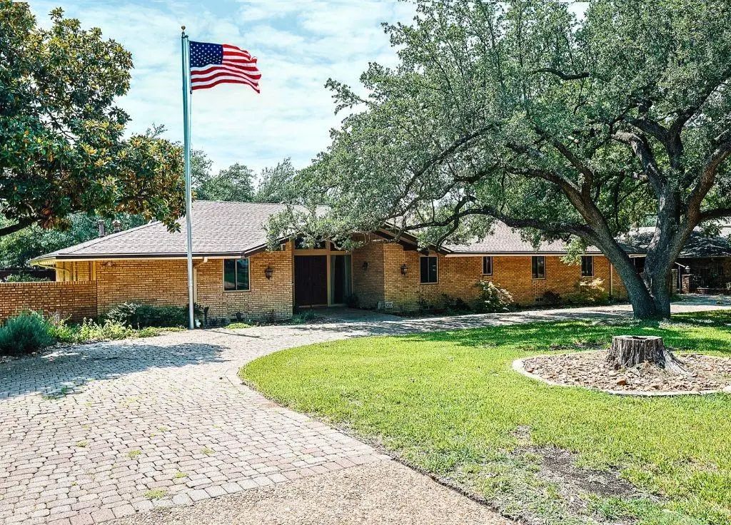 5416 Tanbark Road, Dallas