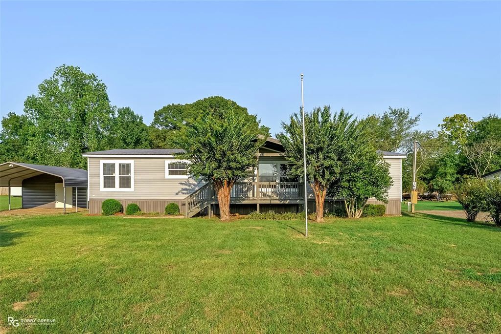 195 Frazier Avenue, Sibley