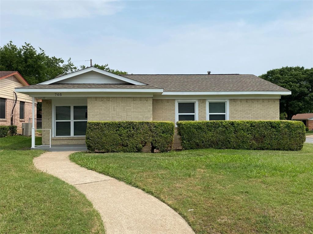 705 Ivywood Drive, Dallas