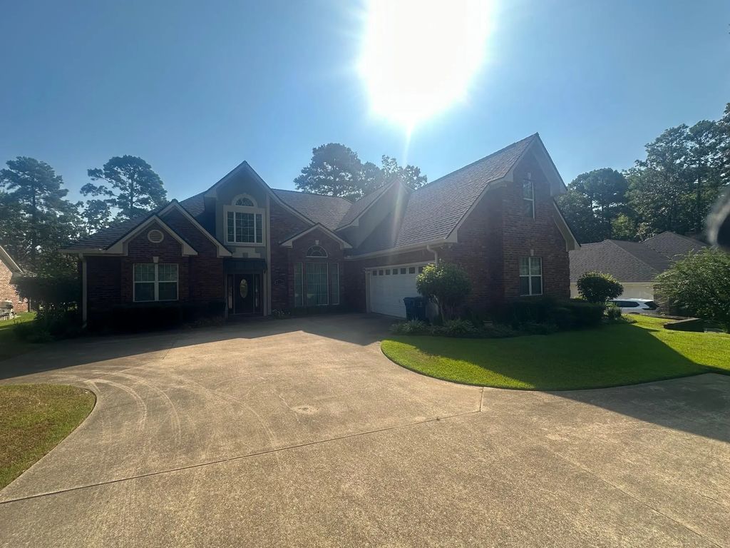 4932 Old Oak Drive, Benton