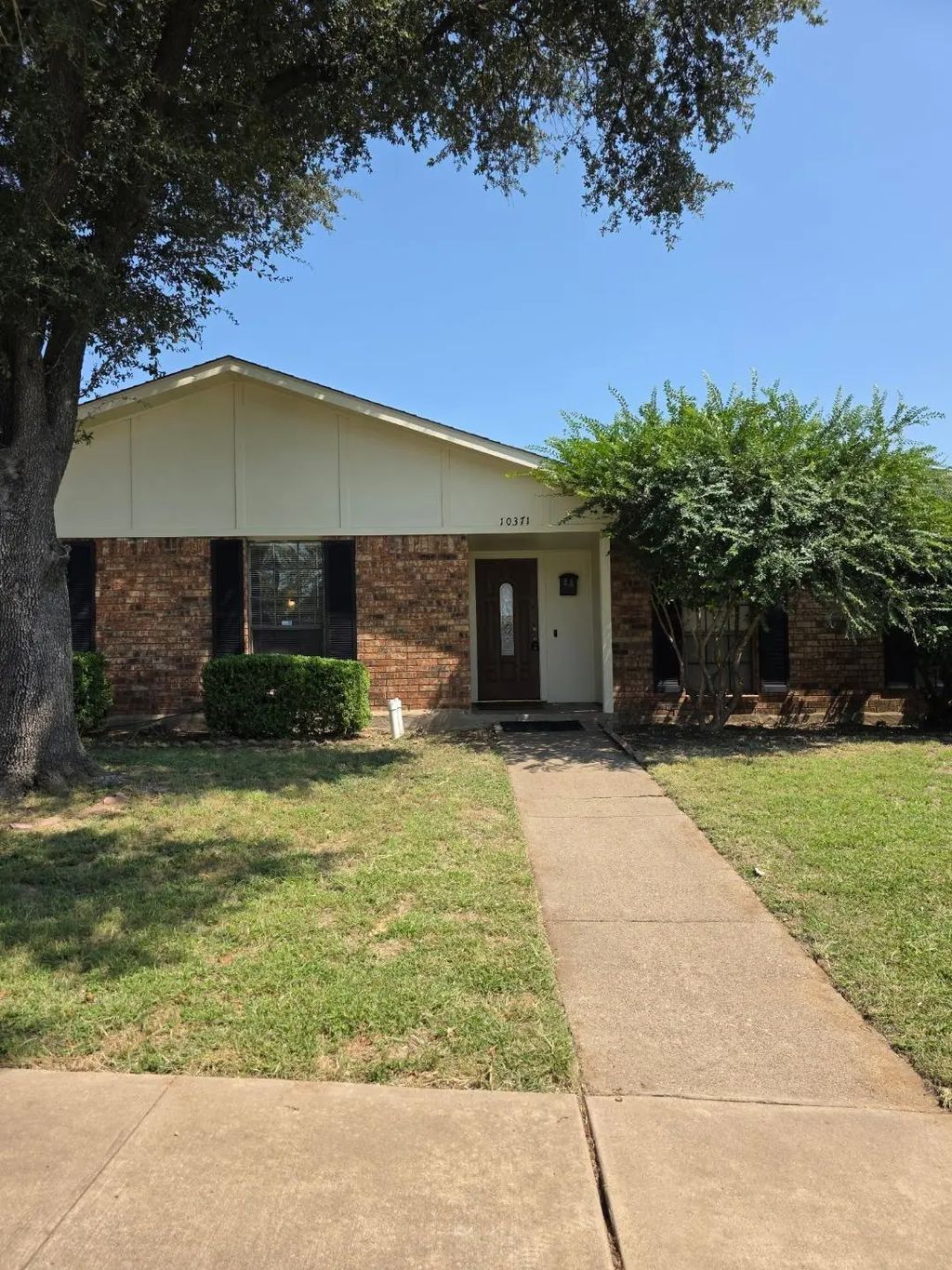 10371 White Elm Road, Dallas