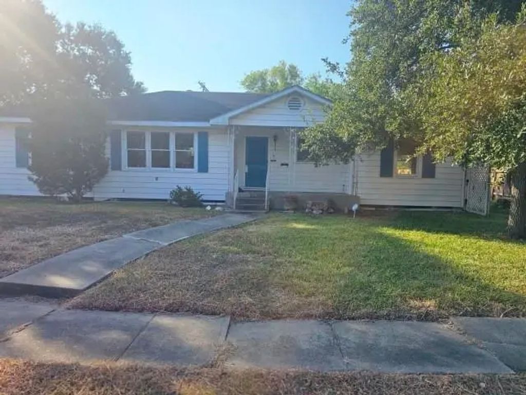 301 Chenoweth Drive, Corpus Christi