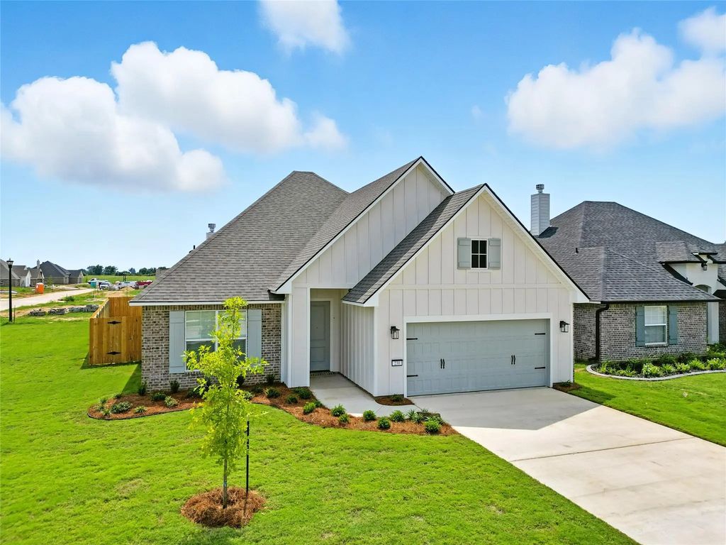 230 Marsh Bayou Drive Drive, Bossier City