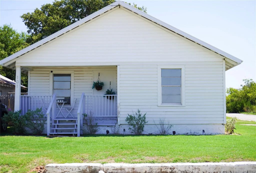 101 Lindsey Street, Bowie