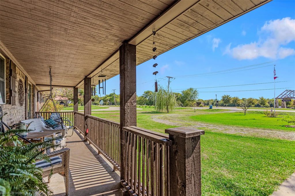 3713 Hickox Road, Rowlett