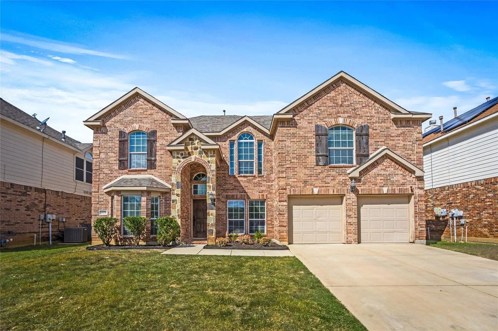 4456 Corner Brook Lane, Fort Worth