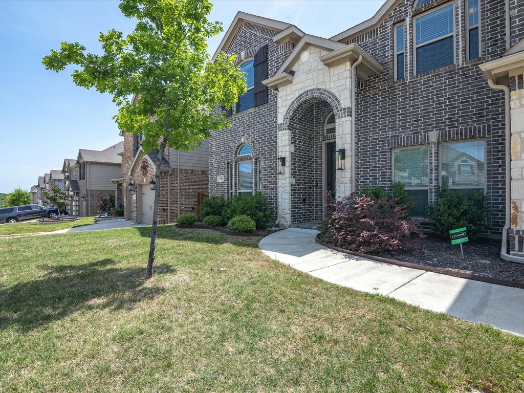 5205 Lake Konawa Drive, Fort Worth