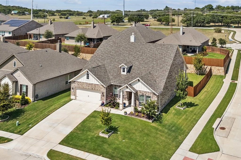 1657 Stanchion Way, Weatherford