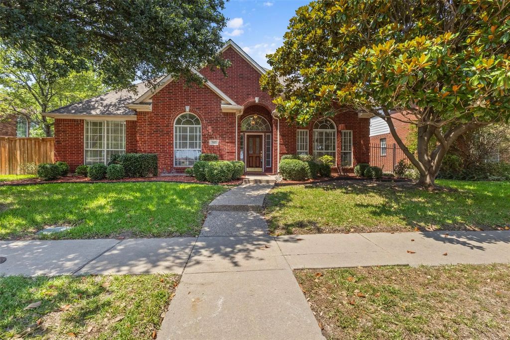 7527 Maribeth Drive, Dallas
