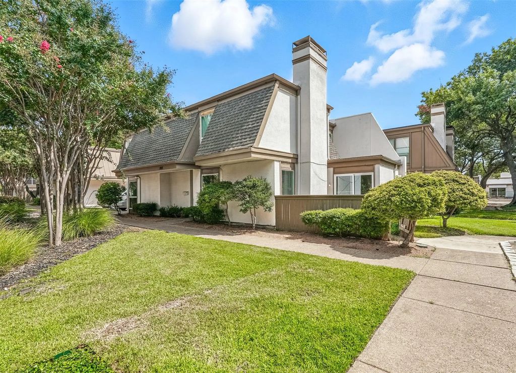 1818 Place One Lane, Garland