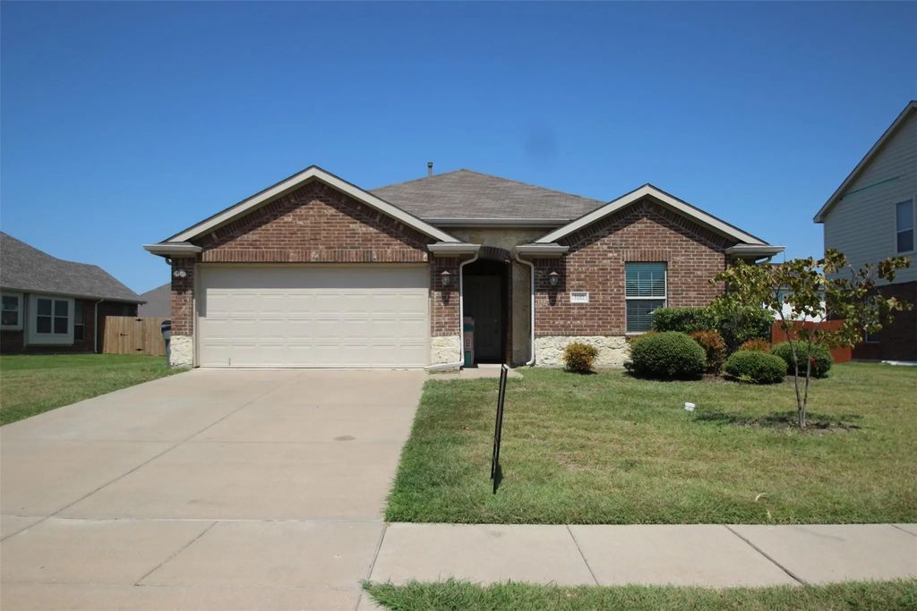 3102 Flowering Springs Drive, Forney