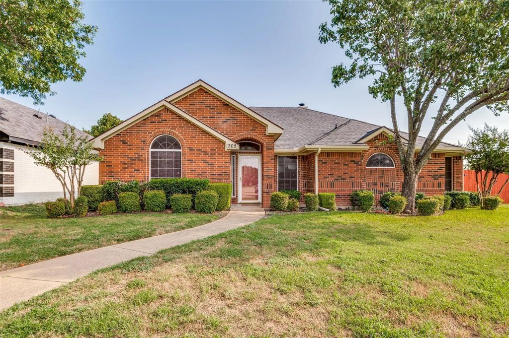 1305 Wedgemere Drive, Dallas