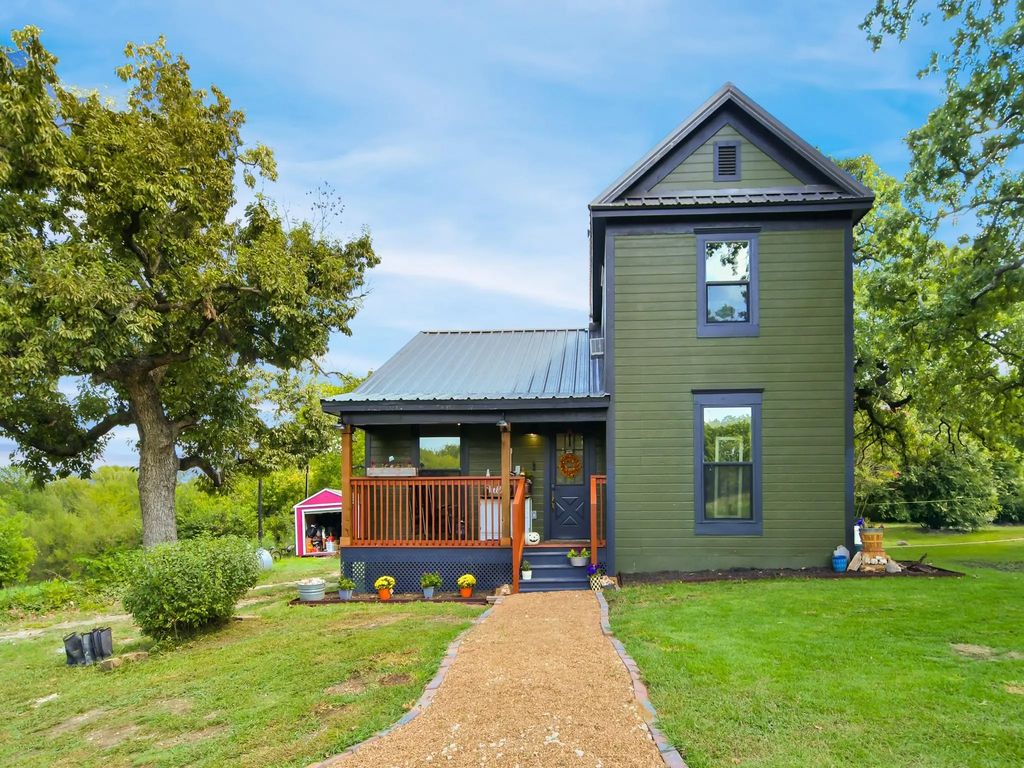 2493 Baker Ridge Road, Sherman