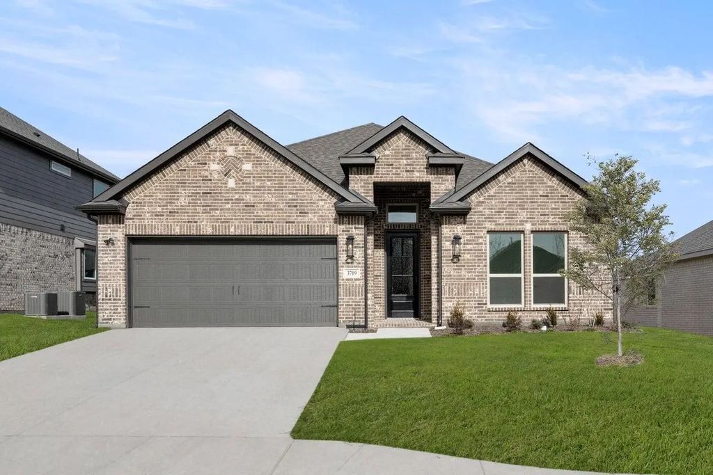 3719 Ironwood Street, Midlothian