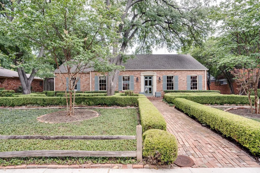 3516 Princess Lane, Dallas