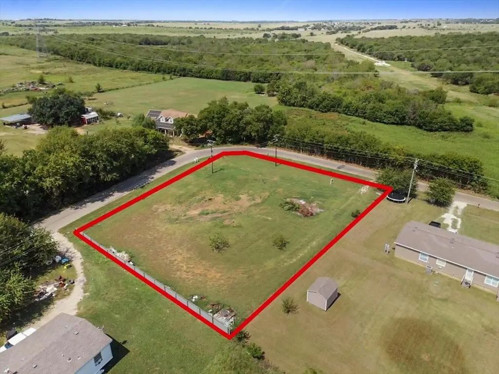 8232 County Road 508, Alvarado