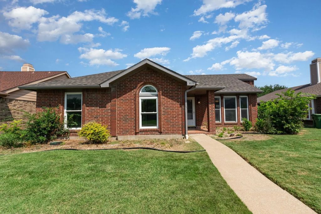 4176 Clary Drive, The Colony