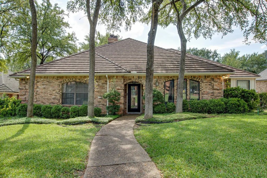 717 Reese Lane, Hurst