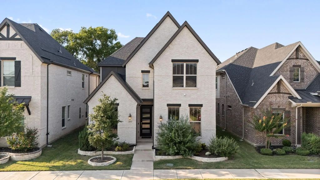 1911 Cathedral Drive, Farmers Branch