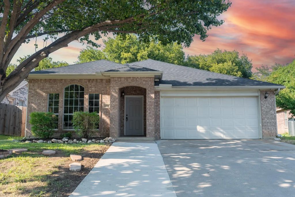 2008 Brownwood, Grand Prairie