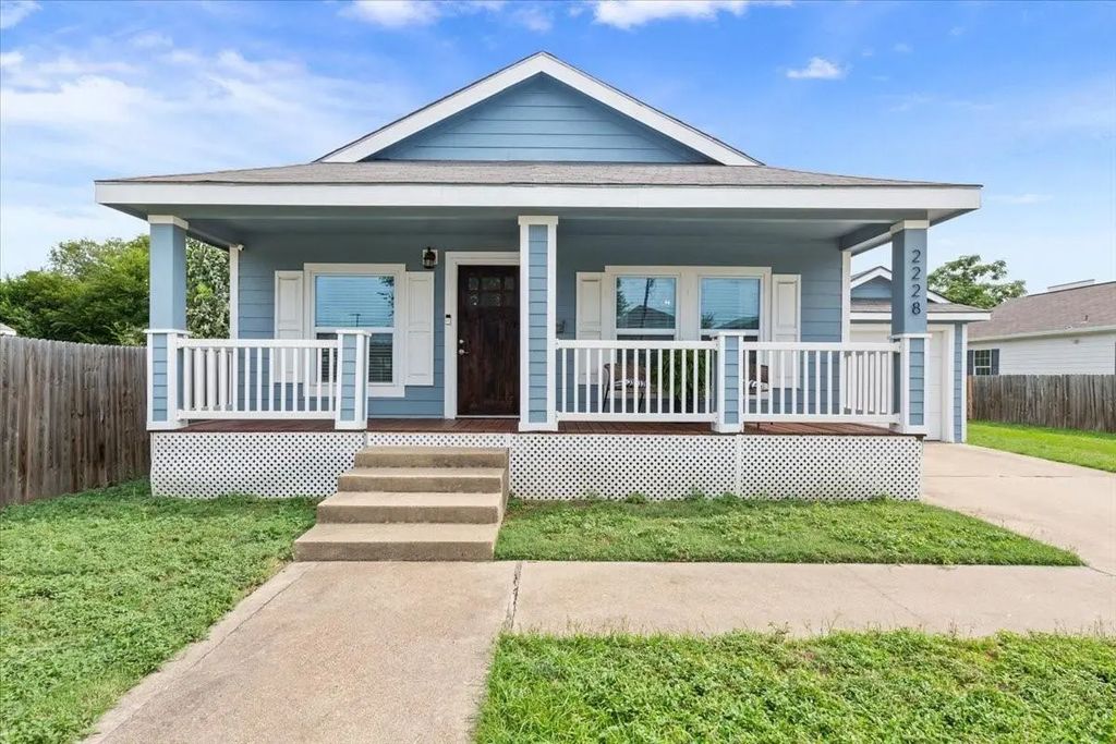 2228 S 2nd Street, Waco
