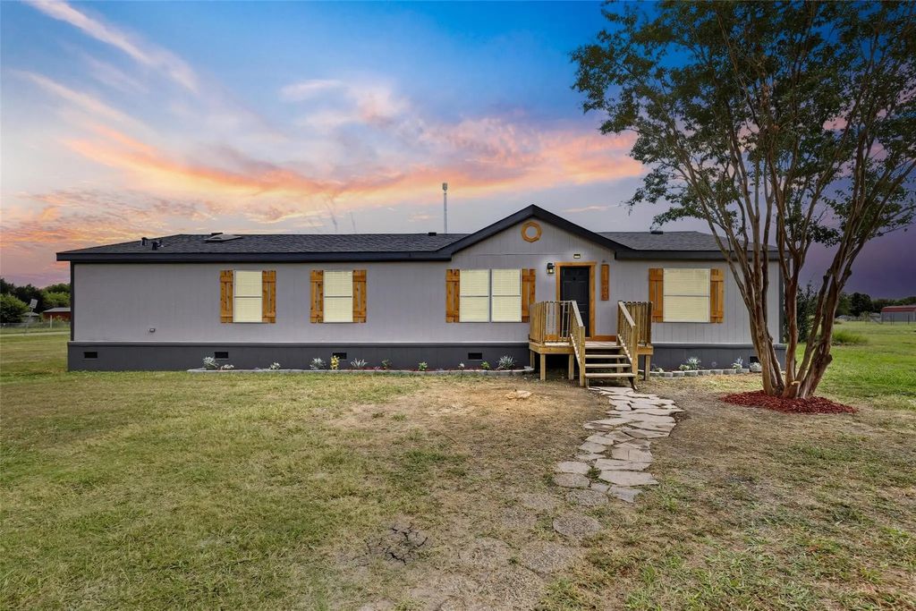 11300 County Road 510, Venus