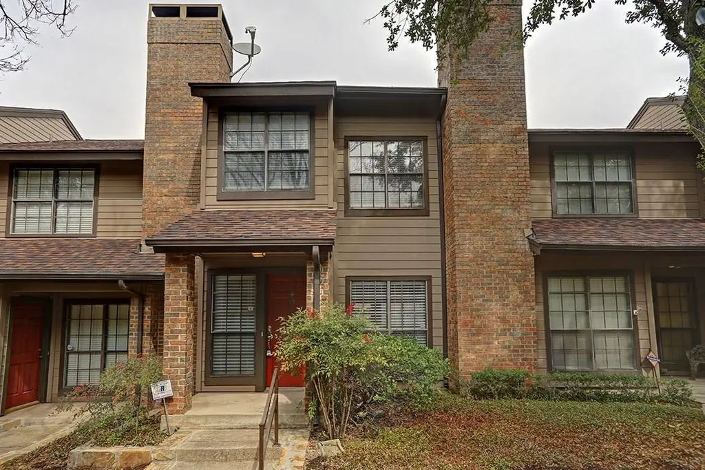9910 Royal Lane 1103, Dallas