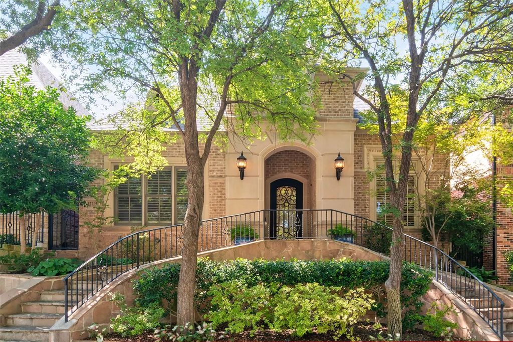 12231 Park Forest Drive, Dallas