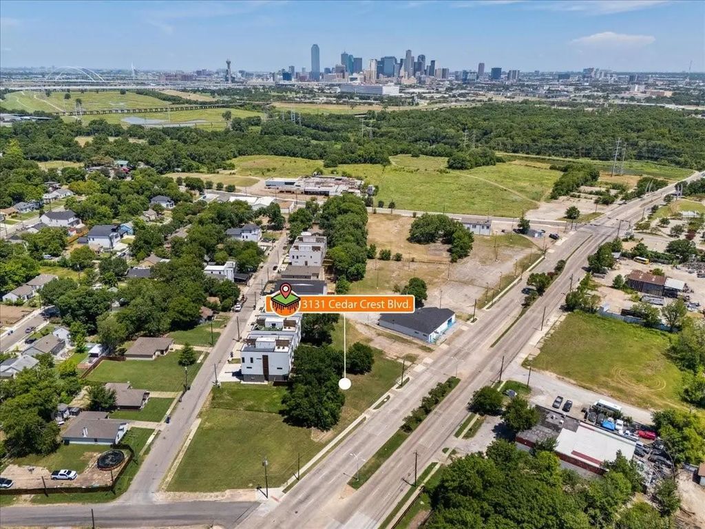 3131 Cedar Crest Boulevard, Dallas